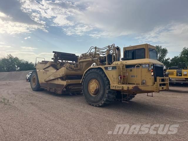 CAT 623G Schaber