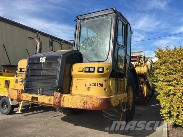 CAT 623k Schaber