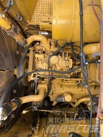 CAT 633E Schaber