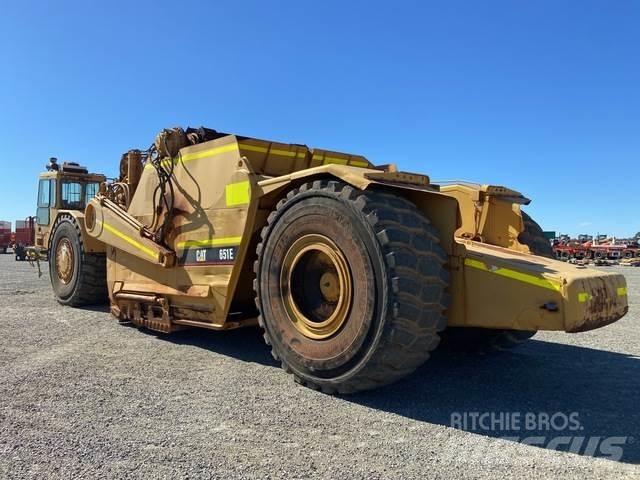 CAT 651E Schaber