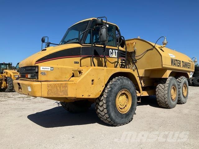 CAT 725 Wassertanker