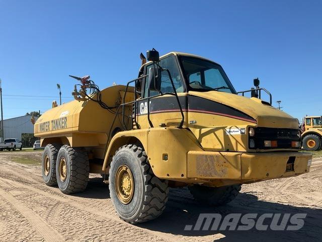 CAT 725 Wassertanker