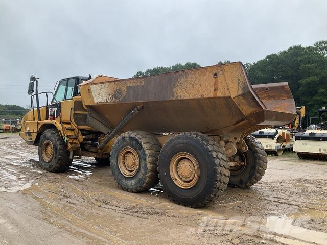 CAT 730C Dumper - Knickgelenk