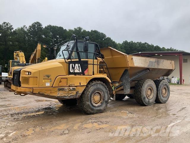 CAT 730C Dumper - Knickgelenk