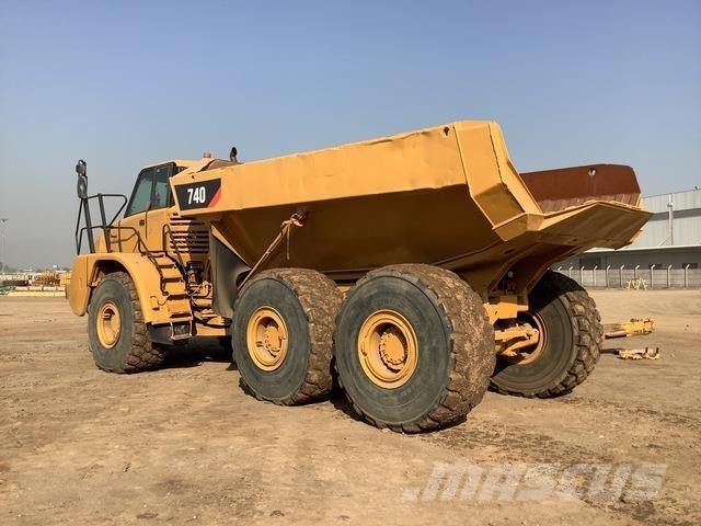 CAT 740 Dumper - Knickgelenk