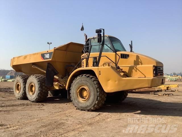 CAT 740 Dumper - Knickgelenk