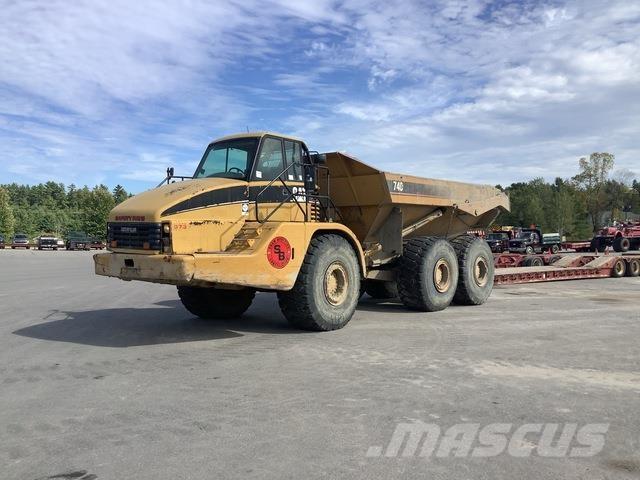 CAT 740 Dumper - Knickgelenk