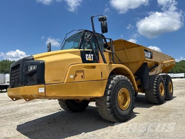 CAT 740B Dumper - Knickgelenk
