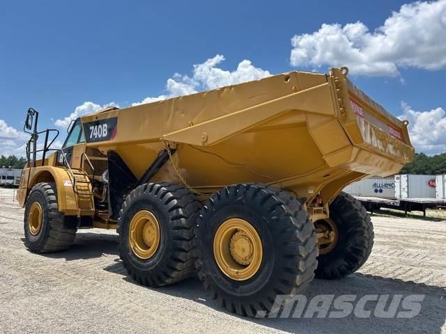CAT 740B Dumper - Knickgelenk