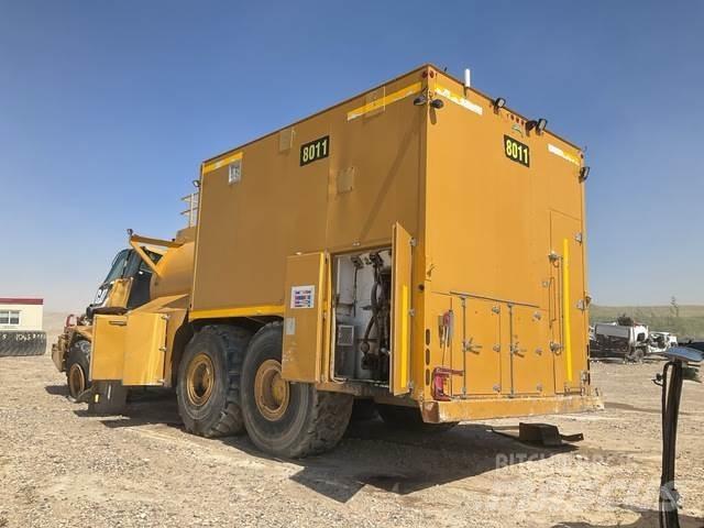 CAT 740B Tankwagen