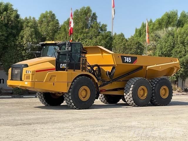 CAT 745 Dumper - Knickgelenk
