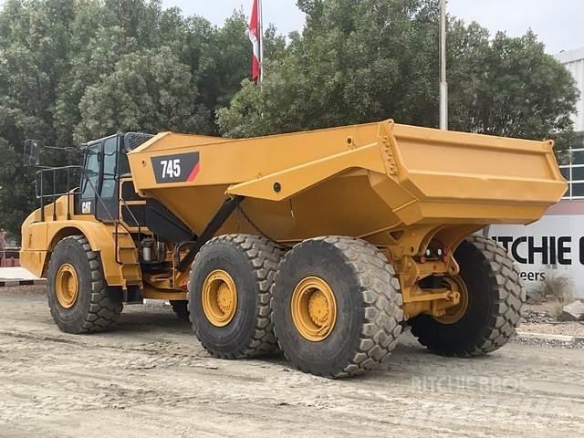 CAT 745 Dumper - Knickgelenk