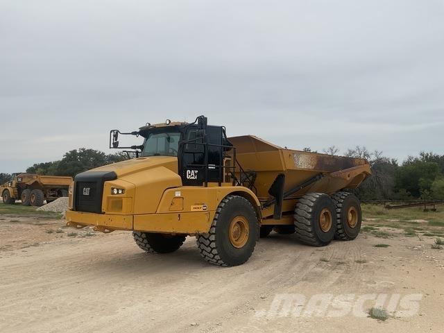 CAT 745 Dumper - Knickgelenk