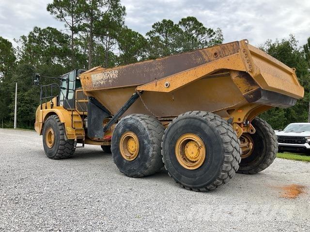 CAT 745 Dumper - Knickgelenk