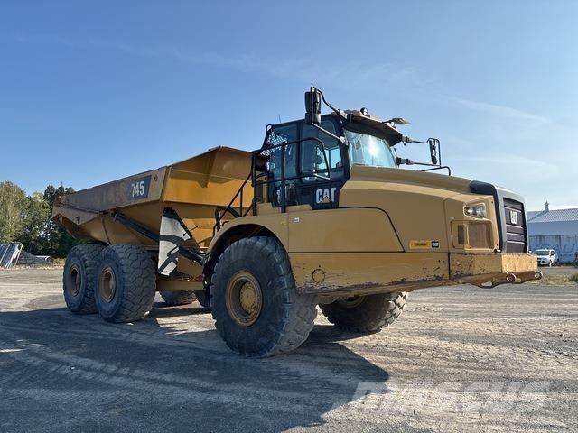 CAT 745 Dumper - Knickgelenk