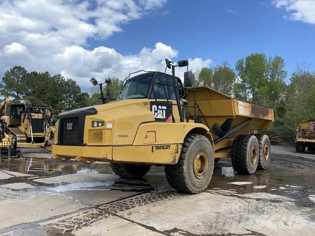 CAT 745C Dumper - Knickgelenk