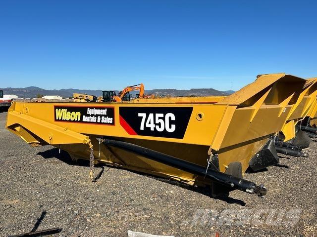 CAT 745C Transport Sonstige