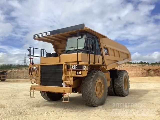 CAT 773E Dumper - Knickgelenk
