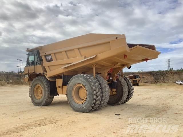 CAT 773E Dumper - Knickgelenk