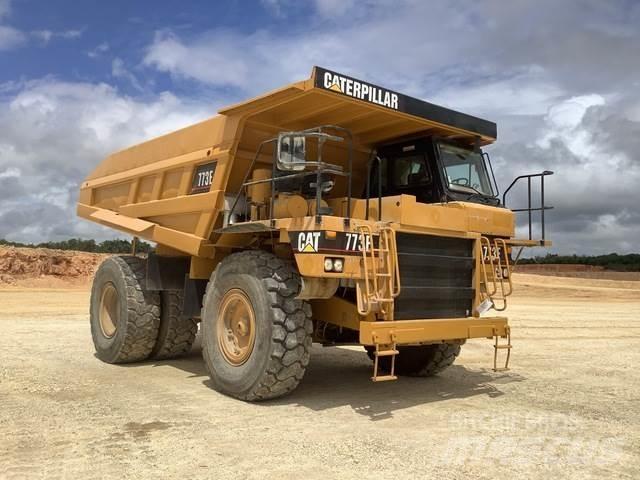 CAT 773E Dumper - Knickgelenk