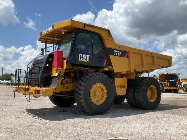CAT 773F Dumper - Knickgelenk