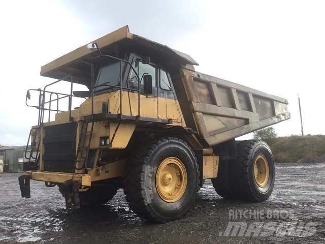 CAT 775B Dumper - Knickgelenk