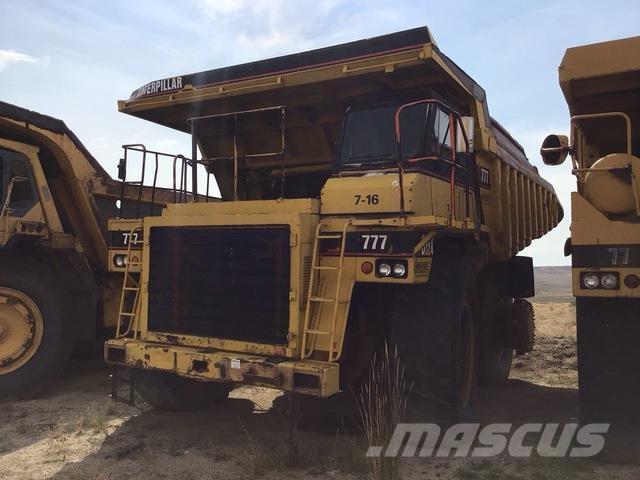 CAT 777 Dumper - Knickgelenk