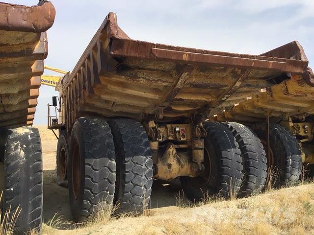 CAT 777 Dumper - Knickgelenk