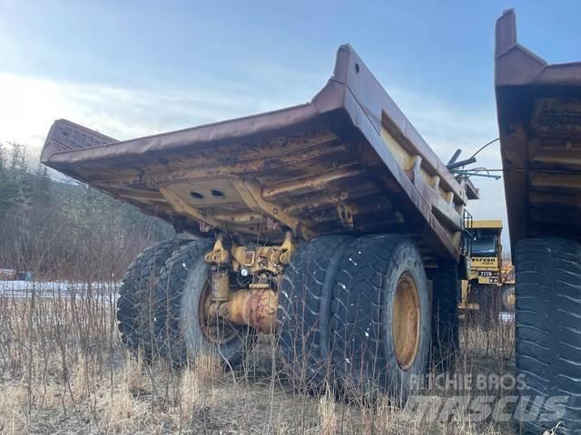 CAT 777D Dumper - Knickgelenk