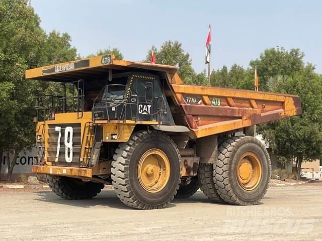 CAT 777D Dumper - Knickgelenk