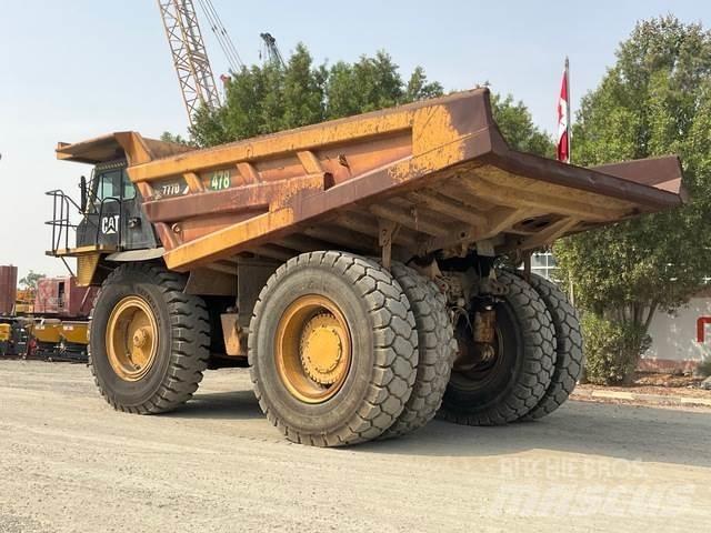 CAT 777D Dumper - Knickgelenk