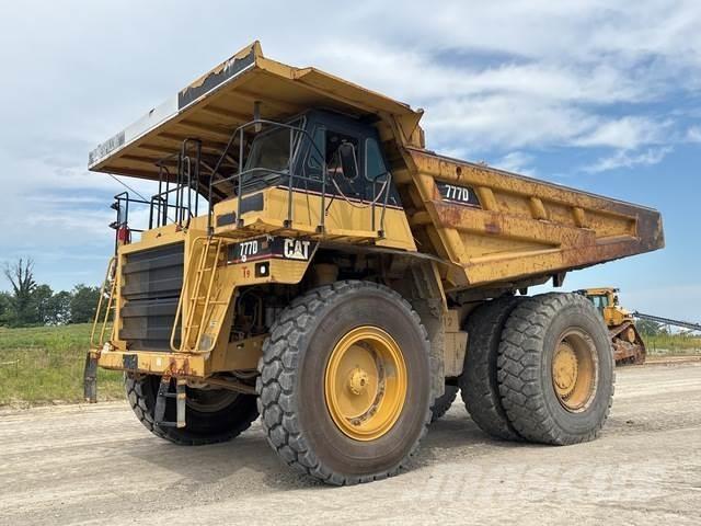 CAT 777D Dumper - Knickgelenk