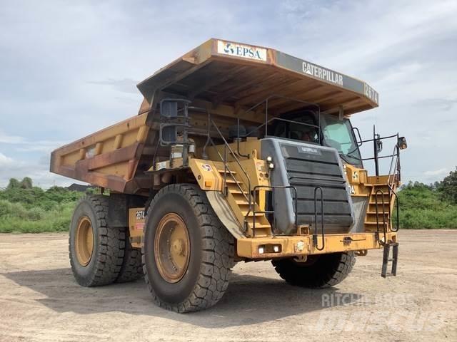 CAT 777F Dumper - Knickgelenk