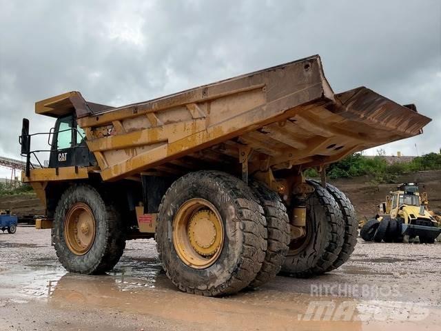 CAT 777F Dumper - Knickgelenk