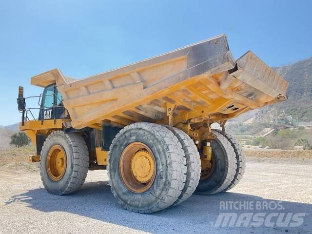 CAT 777F Dumper - Knickgelenk