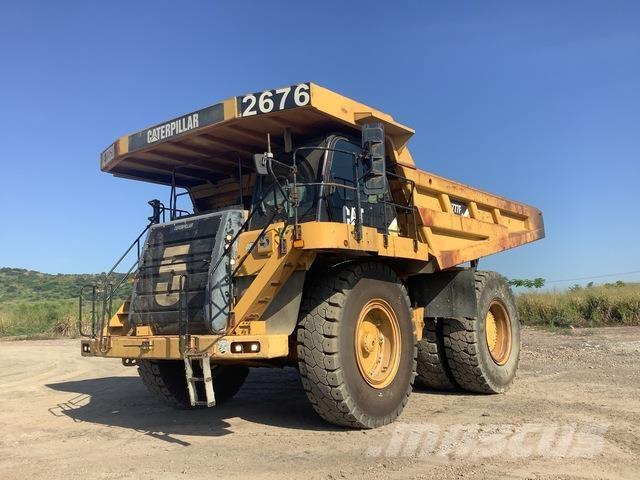 CAT 777F Dumper - Knickgelenk