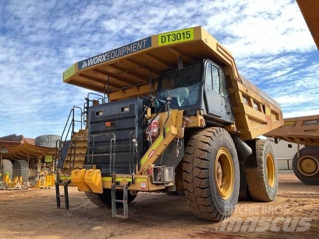 CAT 777G Dumper - Knickgelenk