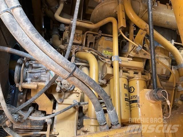 CAT 785D Dumper - Knickgelenk