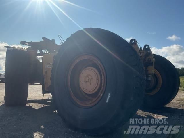 CAT 789B Dumper - Knickgelenk