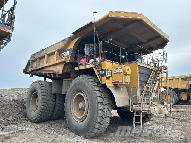 CAT 789D Dumper - Knickgelenk