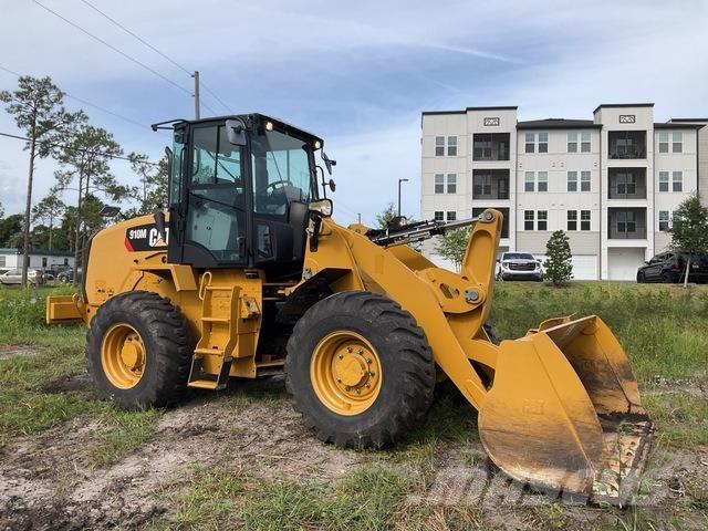 CAT 910M Radlader
