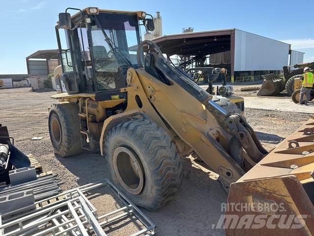 CAT 930G Radlader