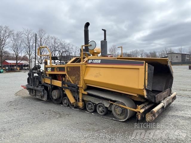 CAT AP-1055B Strassenfertiger