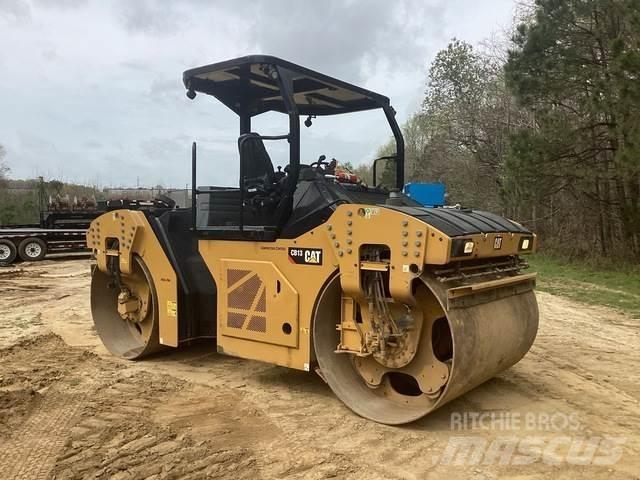 CAT CB13 Tandemwalzen