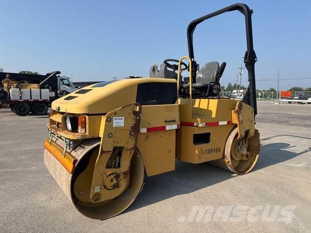 CAT CB34 Tandemwalzen
