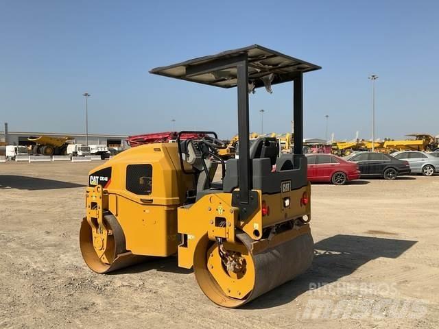 CAT CB34B Tandemwalzen