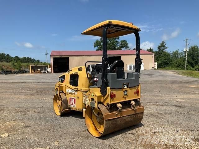 CAT CB36B Tandemwalzen