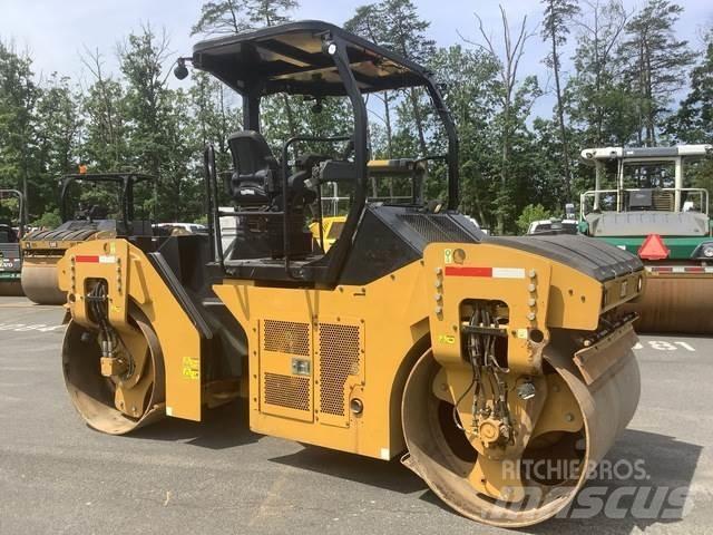 CAT CB44B Tandemwalzen