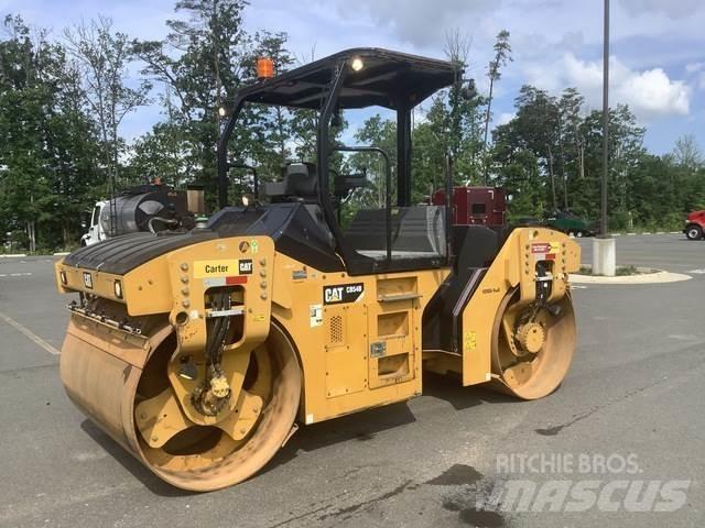 CAT CB54B Tandemwalzen