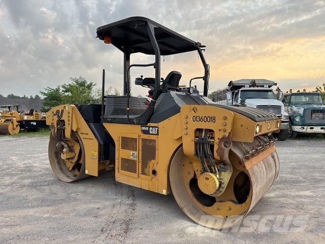 CAT CB54B Tandemwalzen